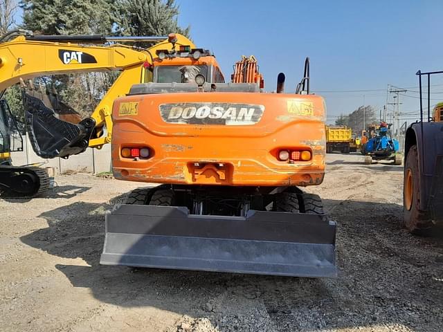 Image of  Doosan DX140W equipment image 3