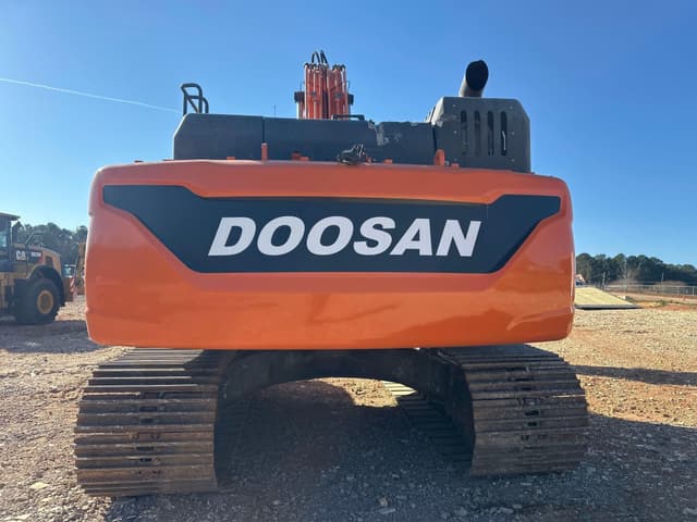 Image of Doosan DX300LC-5 equipment image 4