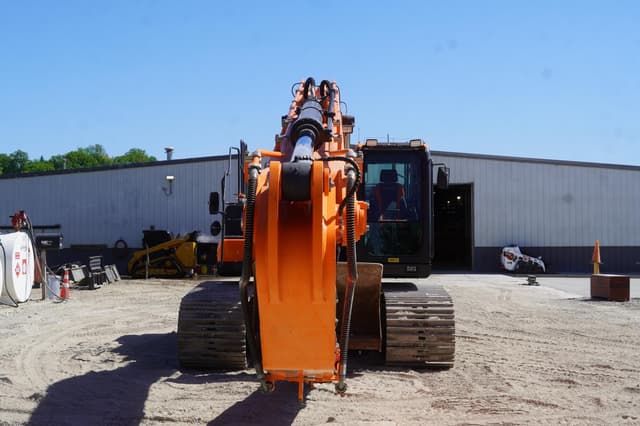 Image of Doosan DX300LC-5 equipment image 2