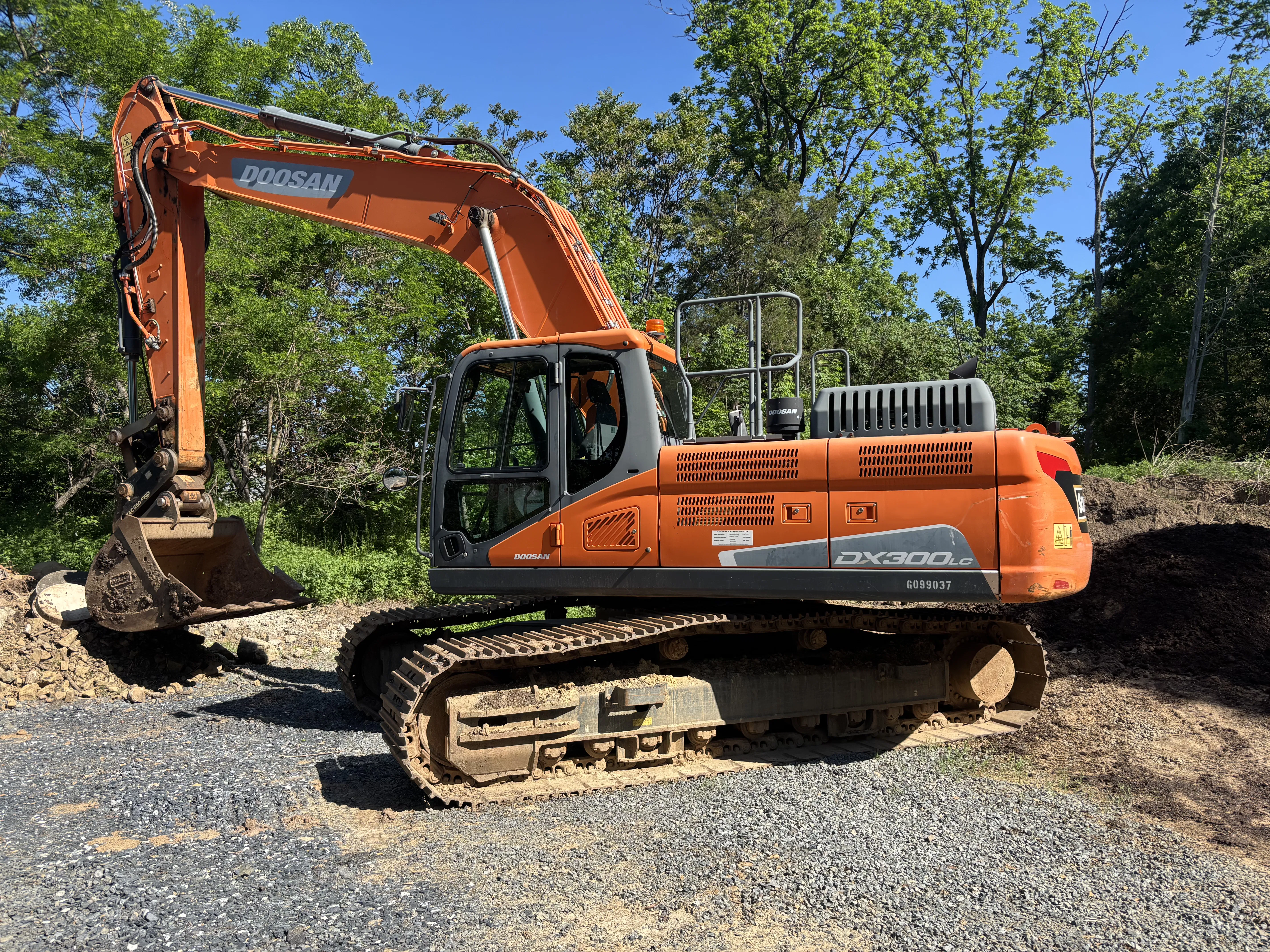 2018 Doosan DX300LC-5 Equipment Image0