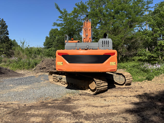 Image of Doosan DX300LC-5 equipment image 3
