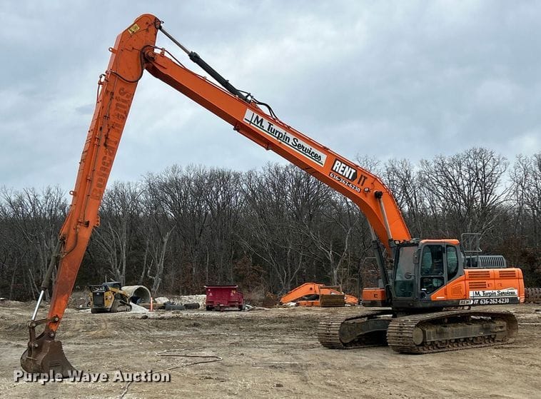 2018  Doosan DX300LC-5 Equipment Image0