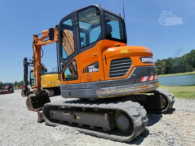 Image of  Doosan DX85R equipment image 3
