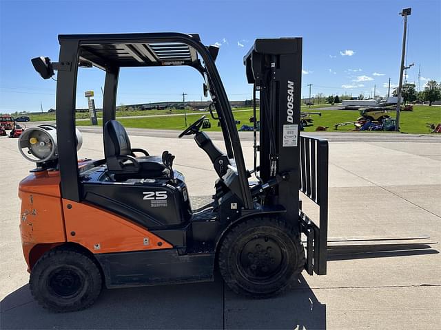 Image of  Doosan G25N-7 equipment image 4