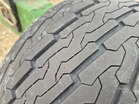 Image of E-Z Trail 680 equipment image 1