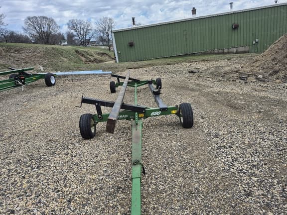 Image of E-Z Trail 680 equipment image 2