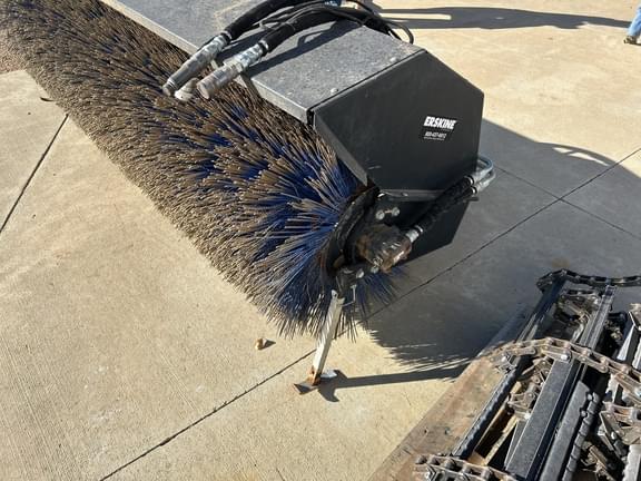 Image of Erskine Broom Image 1