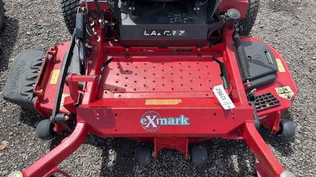 Image of Exmark Lazer Z equipment image 4