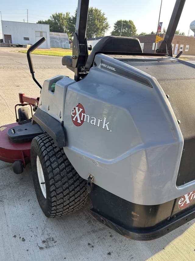 Image of Exmark LZS80TDYM724W0 equipment image 1