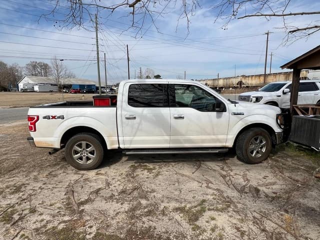 Image of Ford F-150 equipment image 2