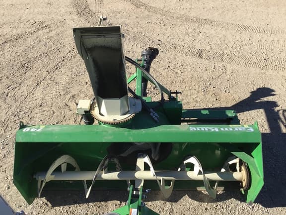 Image of Farm King 740 equipment image 1