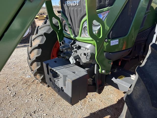 Image of Fendt 724 Vario equipment image 4