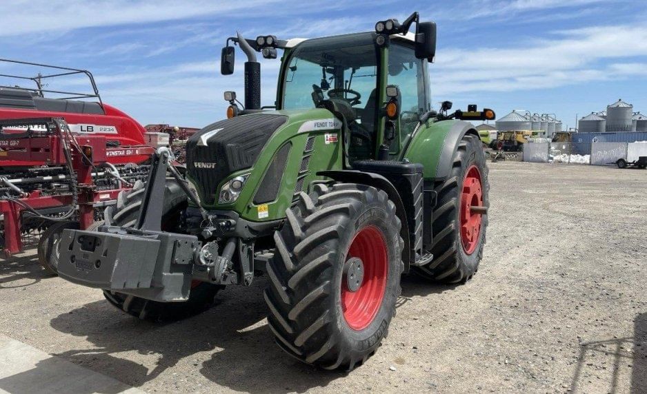 2018 Fendt 724 Vario Equipment Image0