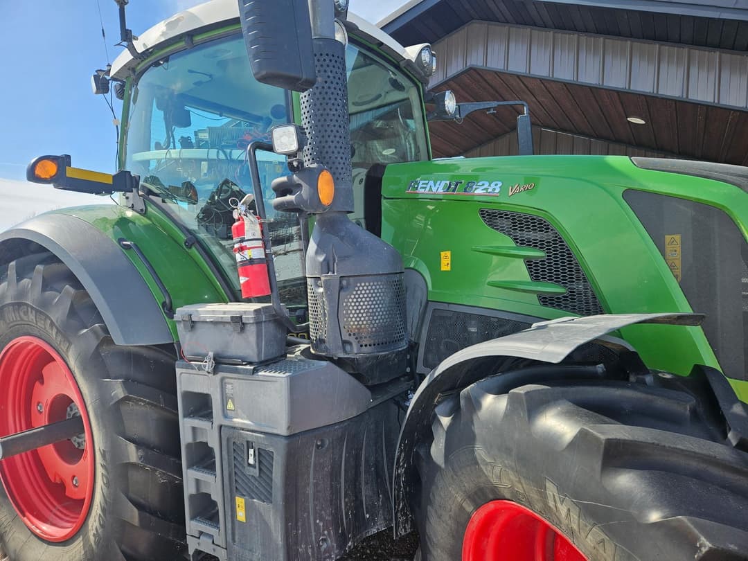 Image of Fendt 828 Vario Primary image