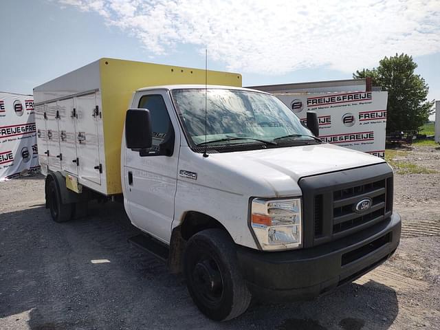 Image of Ford E-450 equipment image 2