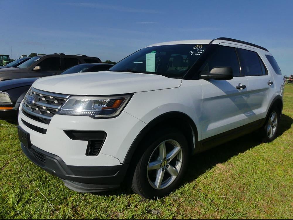 Image of Ford Explorer Primary image