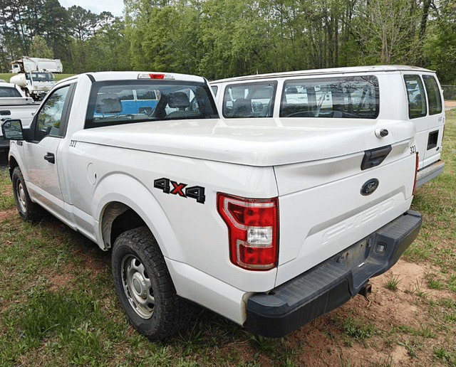 Image of Ford F-150 equipment image 1