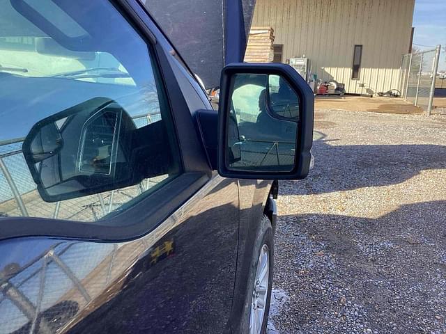 Image of Ford F-150 equipment image 3