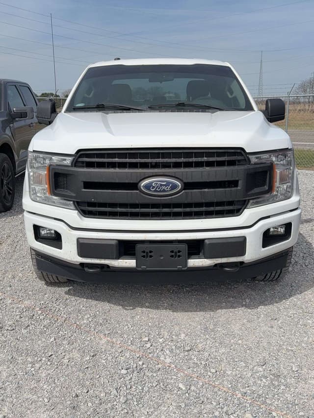 Image of Ford F-150 equipment image 1