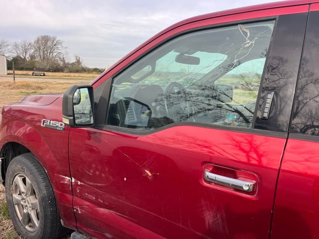 Image of Ford F-150 equipment image 4