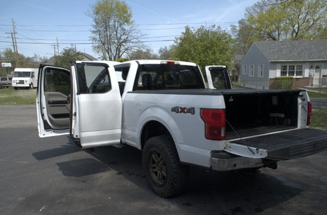 Image of Ford F-150 equipment image 2