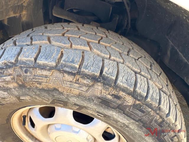 Image of Ford F-150 equipment image 4