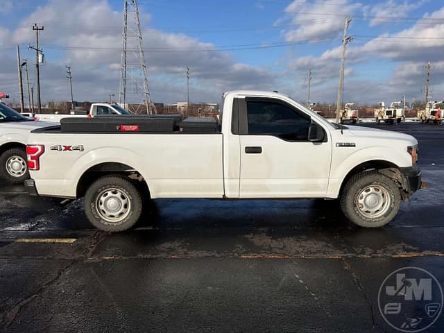 Image of Ford F-150 equipment image 3