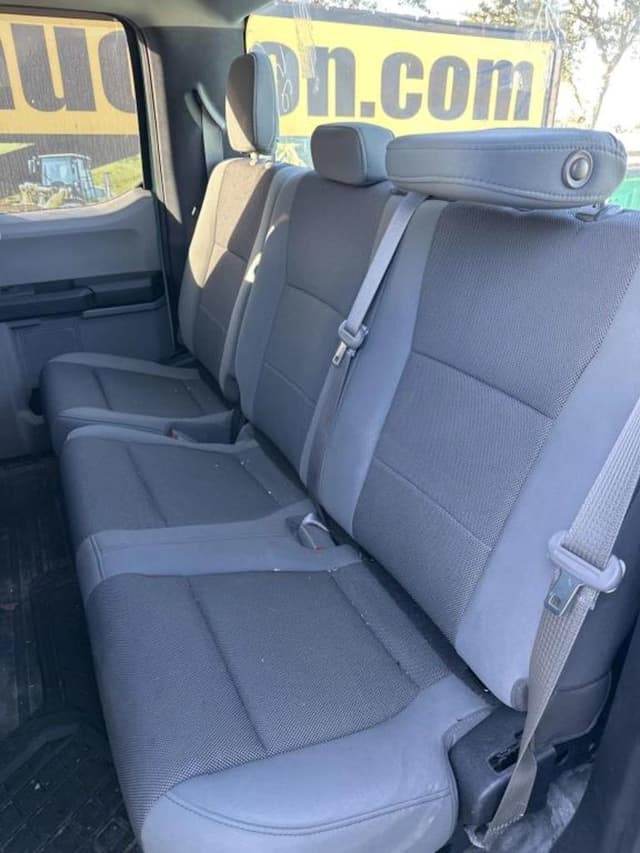 Image of Ford F-150 equipment image 4