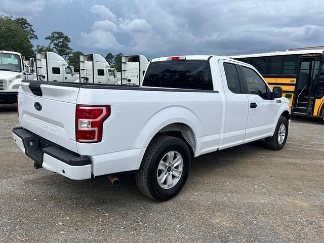 Image of Ford F-150 equipment image 2