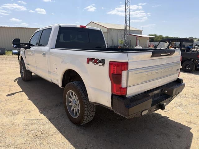 Image of Ford F-250 equipment image 2
