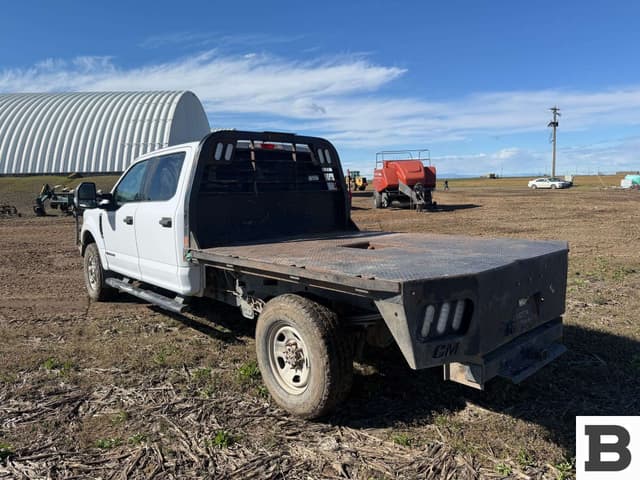 Image of Ford F-250 equipment image 2