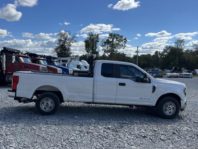 Image of Ford F-250 equipment image 4
