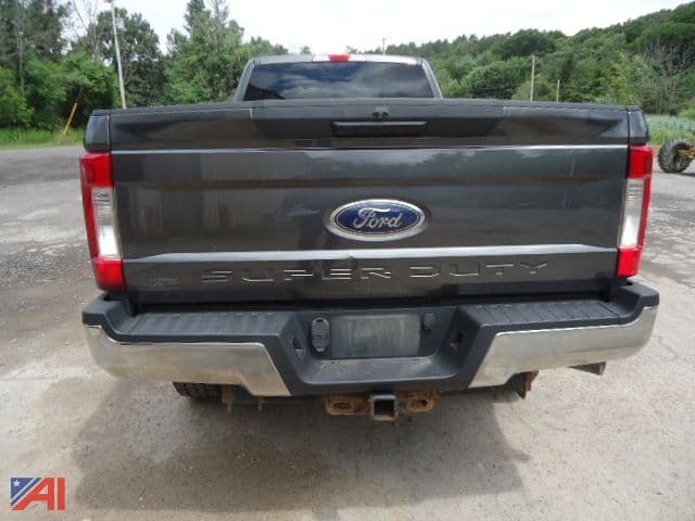 Image of Ford F-250 equipment image 3