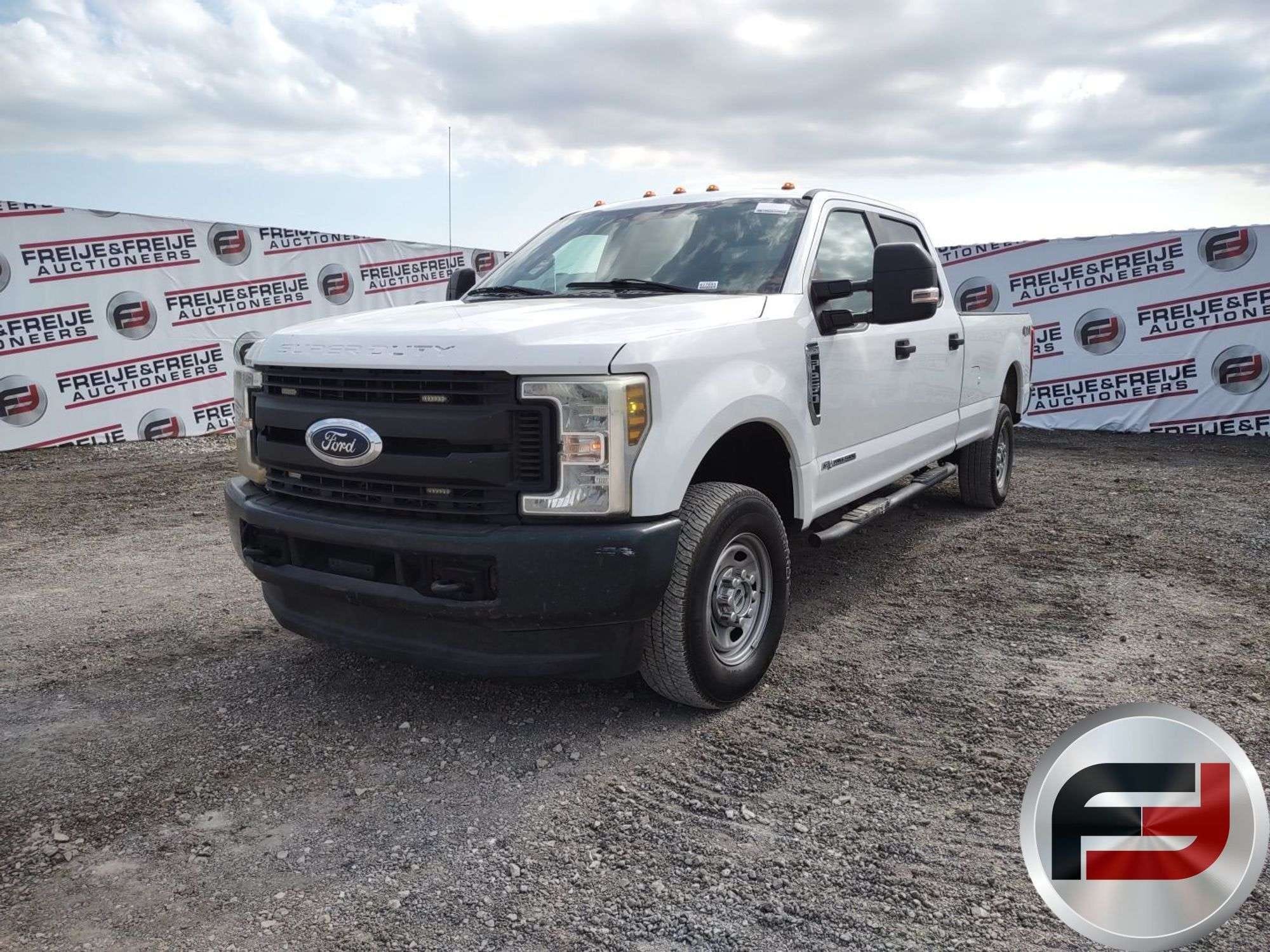 2018 Ford F-250 Equipment Image0