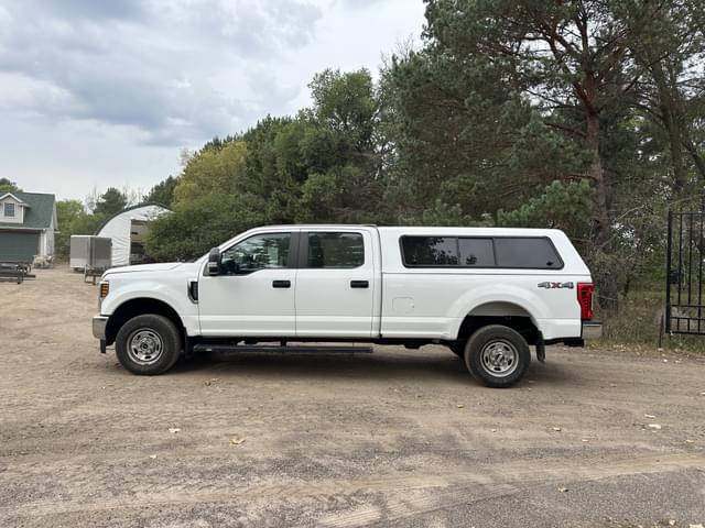 Image of Ford F-250 equipment image 2