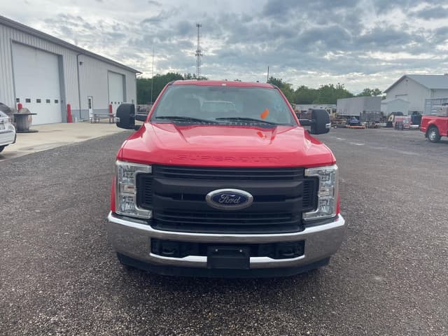 Image of Ford F-250 equipment image 1