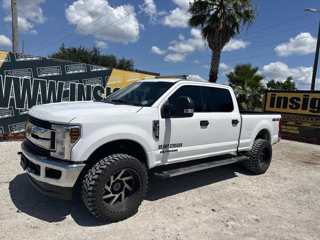 Image of Ford F-250 Primary image