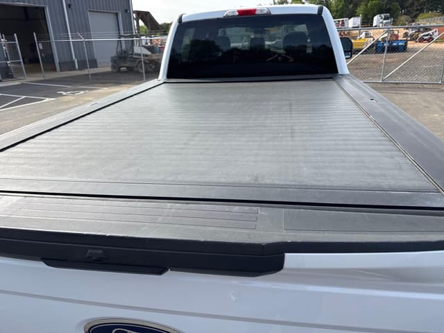 Image of Ford F-250 equipment image 4