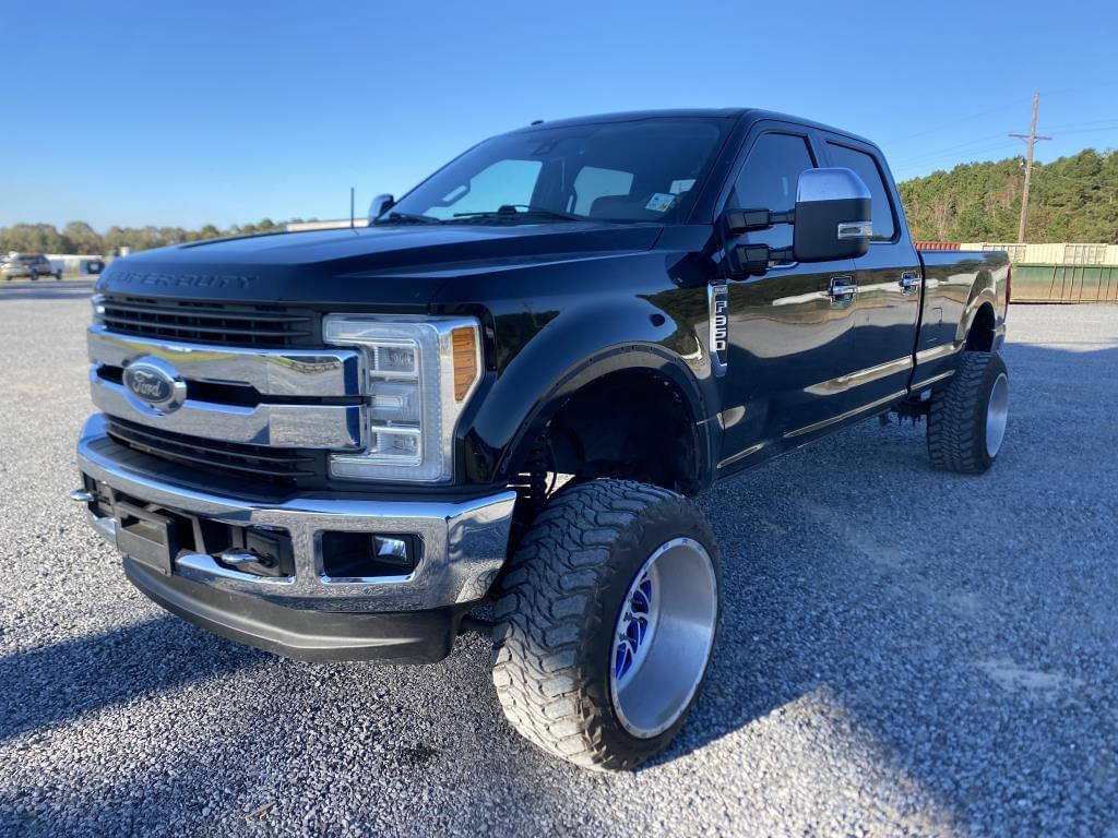 Image of Ford F-350 Primary image