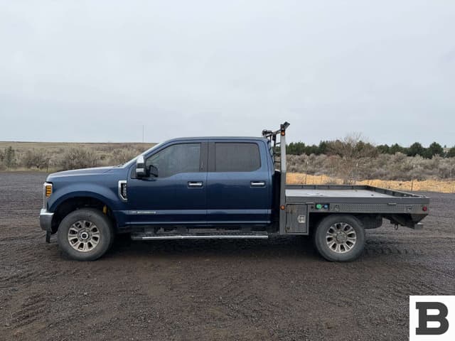 Image of Ford F-350 equipment image 1