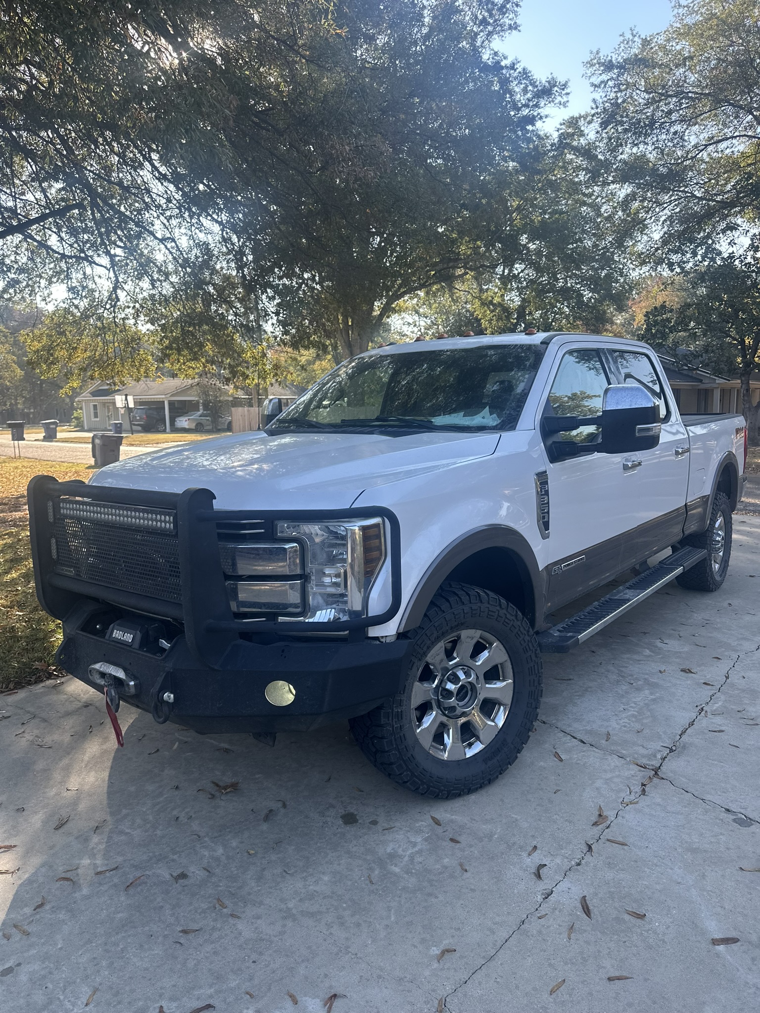 Image of Ford F-350 Primary image