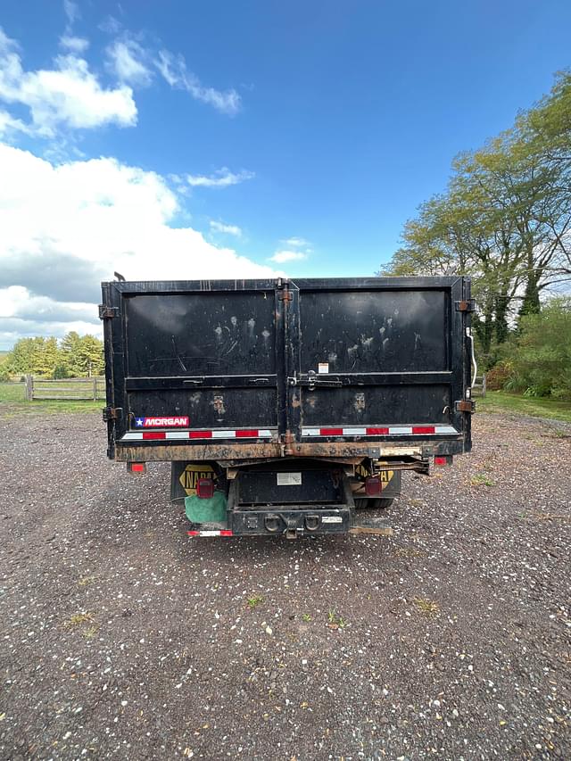 Image of Ford F-350 equipment image 3