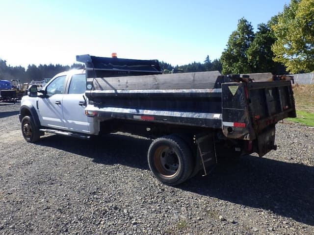 Image of Ford F-550 equipment image 4