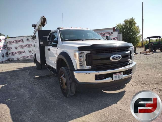 Image of Ford F-550 equipment image 2