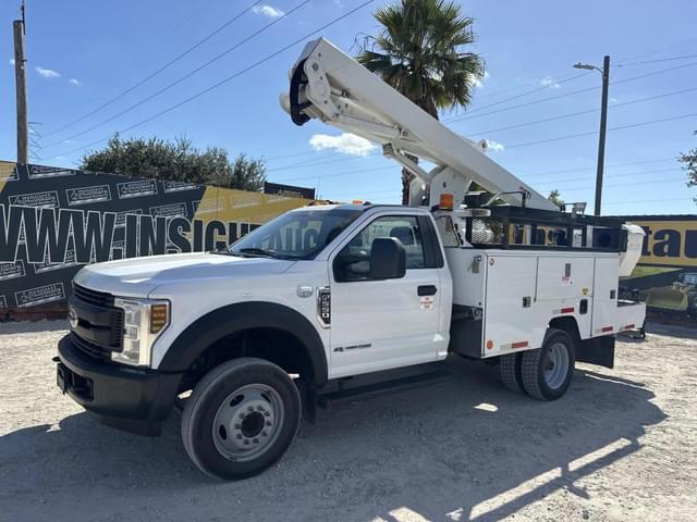 Image of Ford F-550 equipment image 1