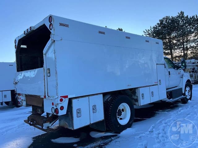 Image of Ford F-650 equipment image 4