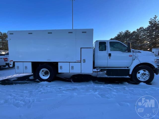 Image of Ford F-650 equipment image 3