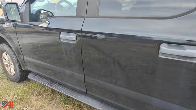 Image of Ford F-150 equipment image 2