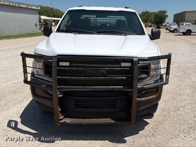 Image of Ford F-150 equipment image 1
