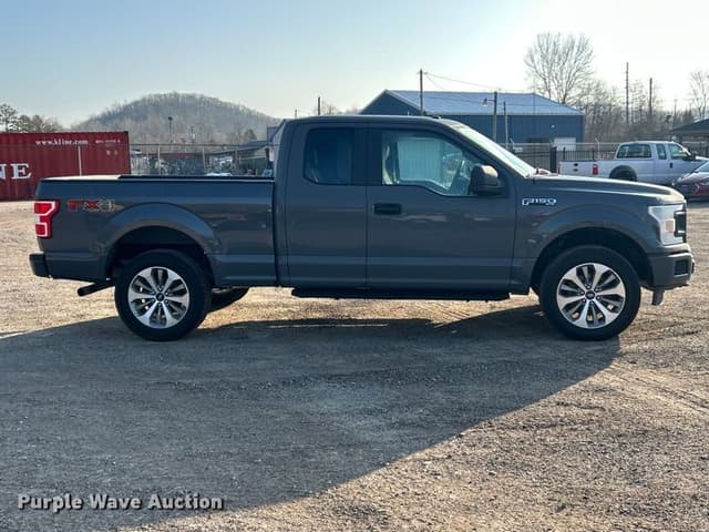 Image of Ford F-150 equipment image 3